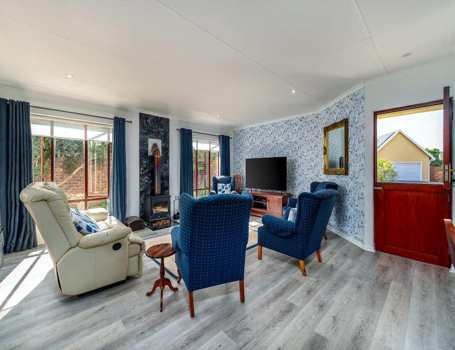 3 Bedroom Property for Sale in The Island Western Cape